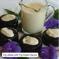 Fig Jellies with Fig Cream Sauce